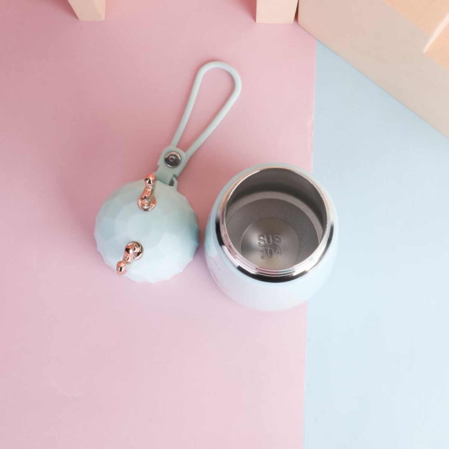 Gradient Color double walled stainless steel kids bottle cap and inside view