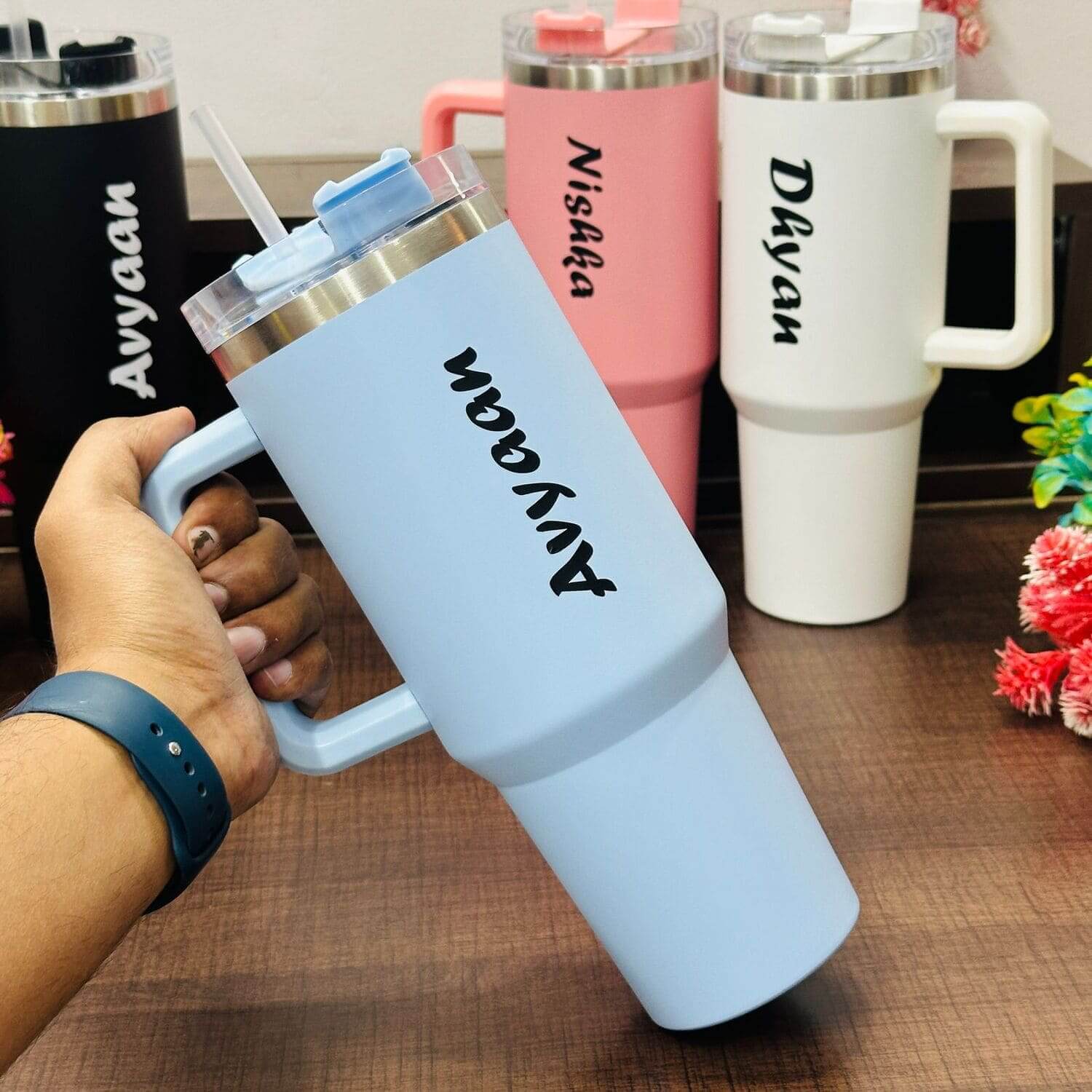 insulated tumbler with straw